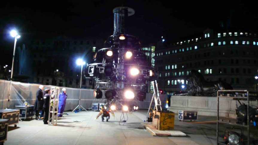 P1030894 Lighting rig in Trafalgar Square